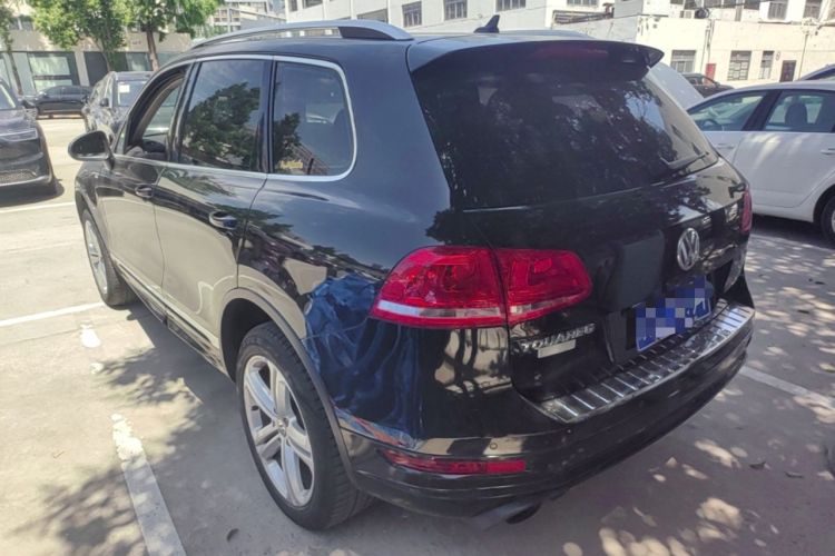 Used Volkswagen Touareg  Rear Left 45 Deg