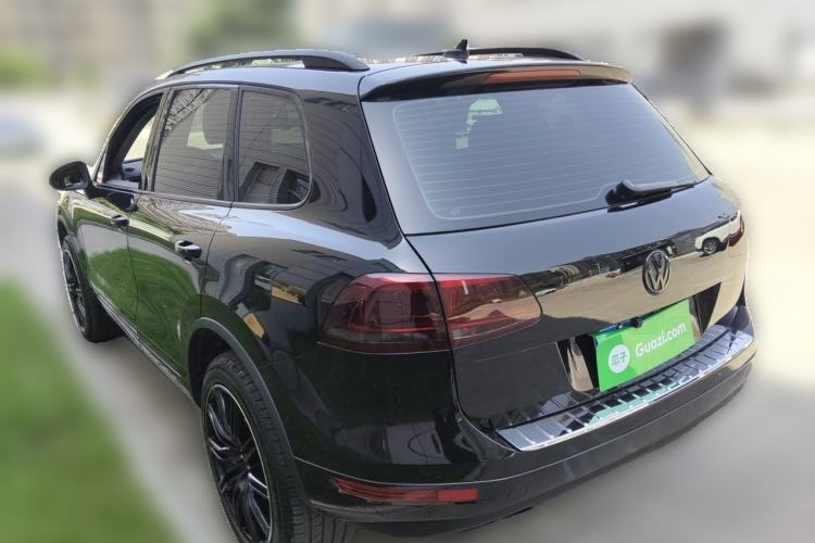 Used Volkswagen Touareg 2014 3.0 TSI New Edition Rear Left 45 Deg