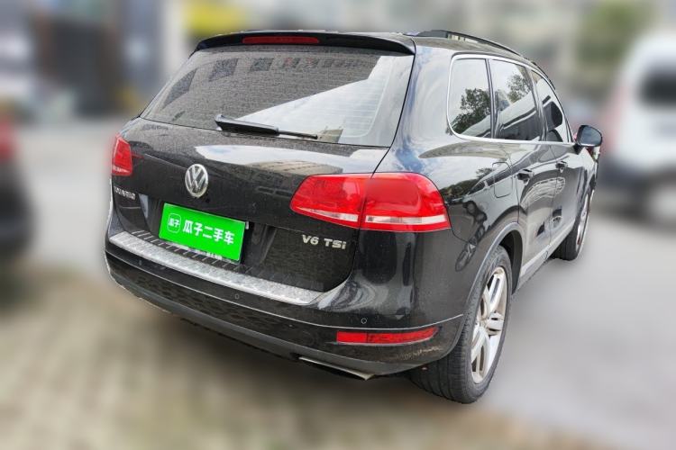 Used Volkswagen Touareg 2014 3.0 TSI New Edition Rear Right 45 Deg