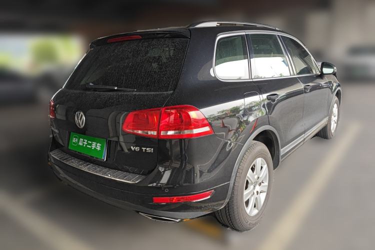Used Volkswagen Touareg 2014 3.0 TSI New Edition Rear Right 45 Deg