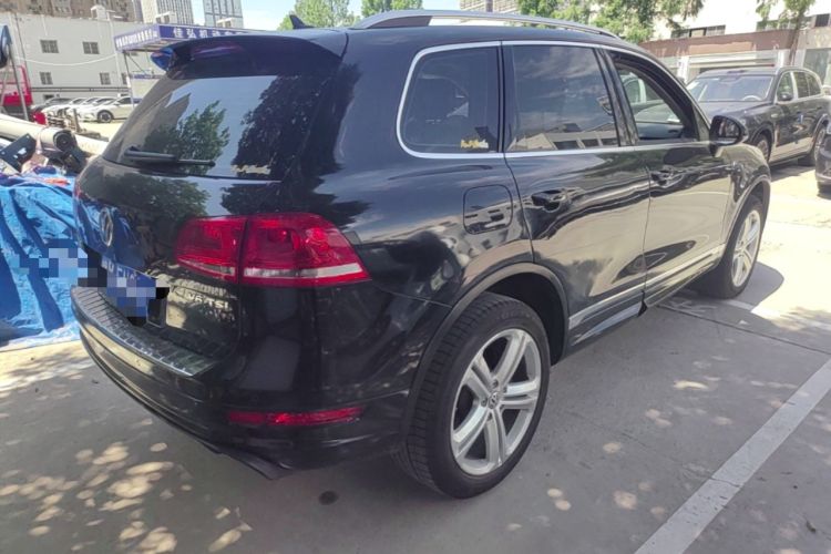 Used Volkswagen Touareg  Rear Right 45 Deg