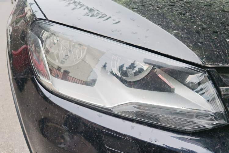 Used Volkswagen Touareg 2014 3.0 TSI New Edition Right Front Headlight