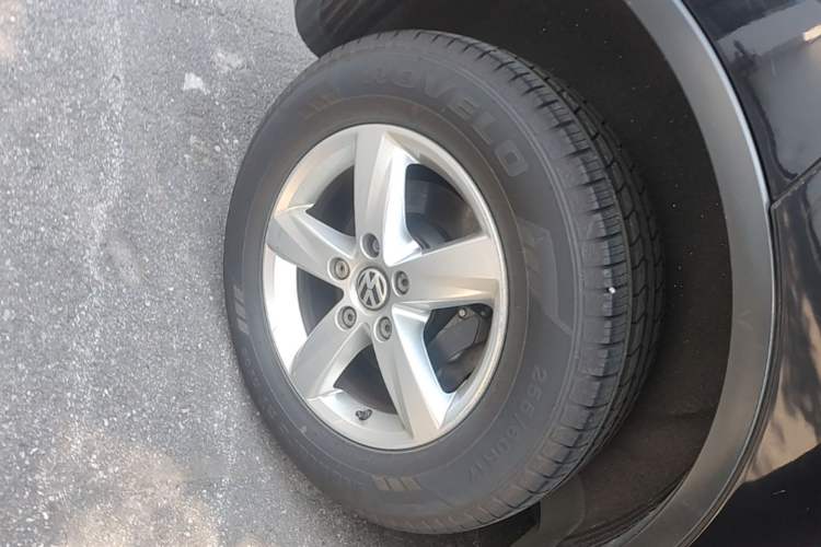 Used Volkswagen Touareg 2014 3.0 TSI New Edition Right Rear Wheel Hub