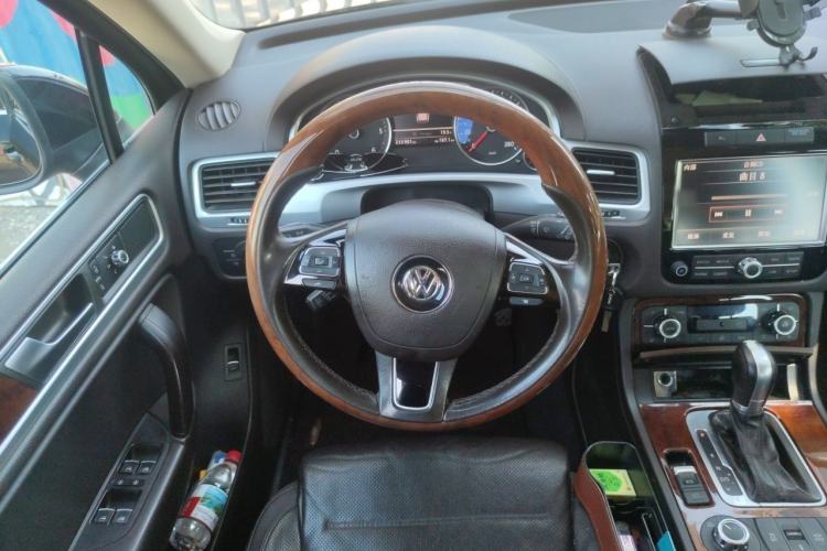 Used Volkswagen Touareg  Steering Wheel