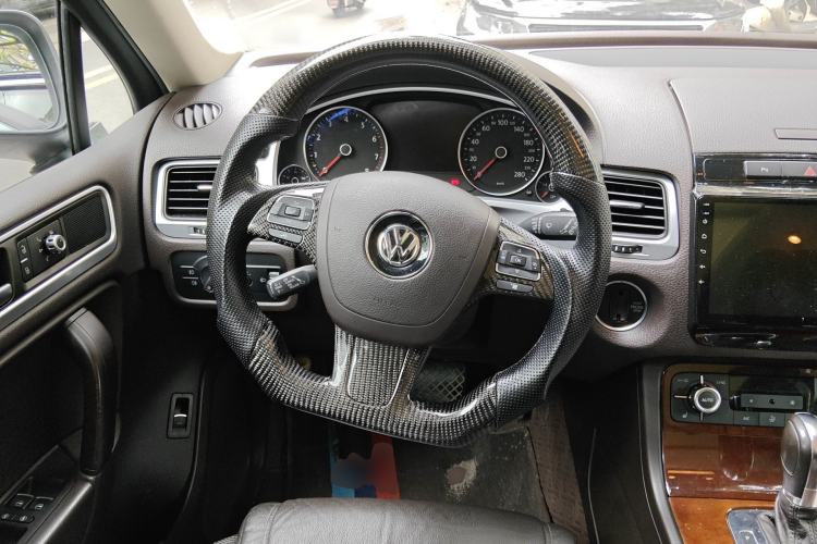 Used Volkswagen Touareg 2014 3.0 TSI New Edition Steering Wheel