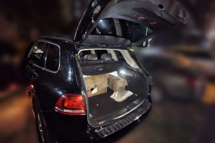 Used Volkswagen Touareg 2014 3.0 TSI New Edition Trunk