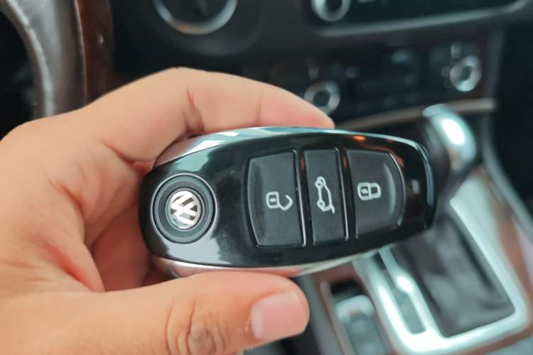 Used Volkswagen Touareg 2014 3.0 TSI New Edition Vehicle Key