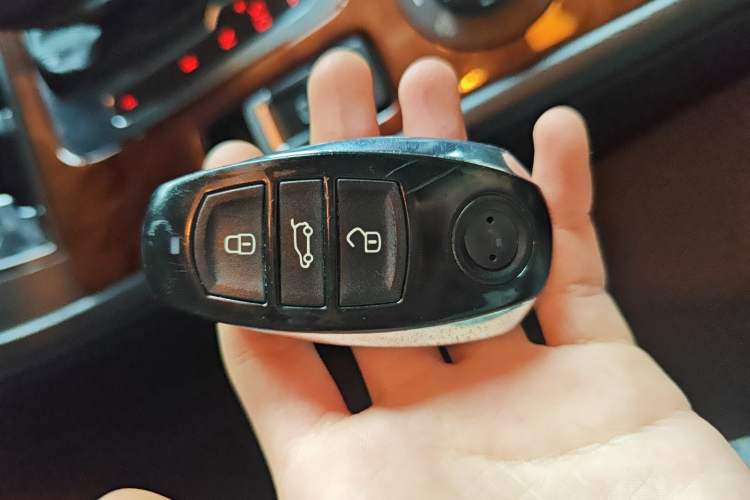 Used Volkswagen Touareg 2014 3.0 TSI New Edition Vehicle Key