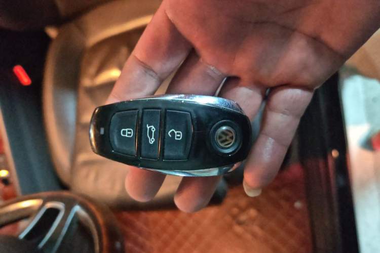 Used Volkswagen Touareg 2014 3.0 TSI New Edition Vehicle Key