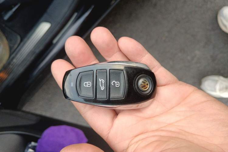 Used Volkswagen Touareg  Vehicle Key