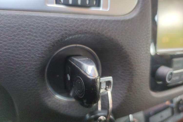 Used Volkswagen Touareg  Vehicle Key