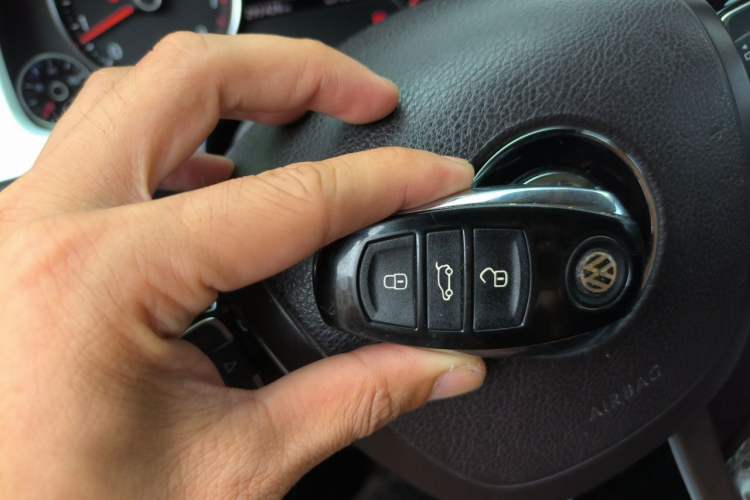 Used Volkswagen Touareg 2014 3.0 TSI New Edition Vehicle Key
