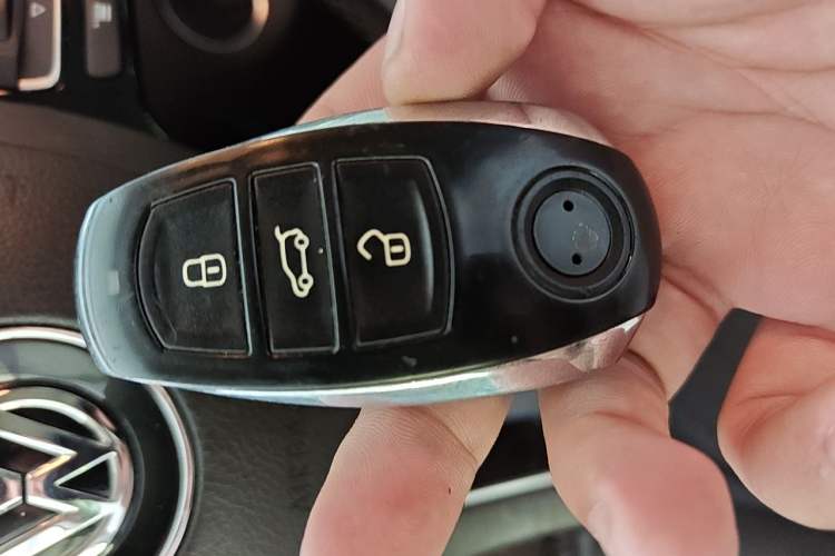 Used Volkswagen Touareg 2014 3.0 TSI New Edition Vehicle Key