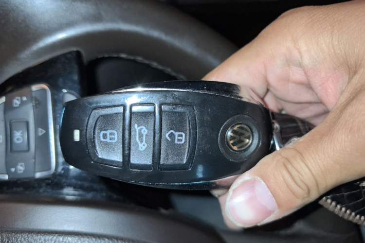 Used Volkswagen Touareg 2014 3.0 TSI New Edition Vehicle Key