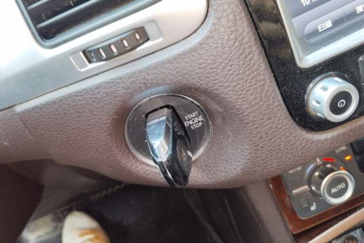 Used Volkswagen Touareg 2014 3.0 TSI New Edition Vehicle Key