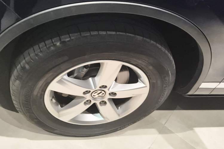 Used Volkswagen Touareg 2014 3.0 TSI New Edition Exterior 7