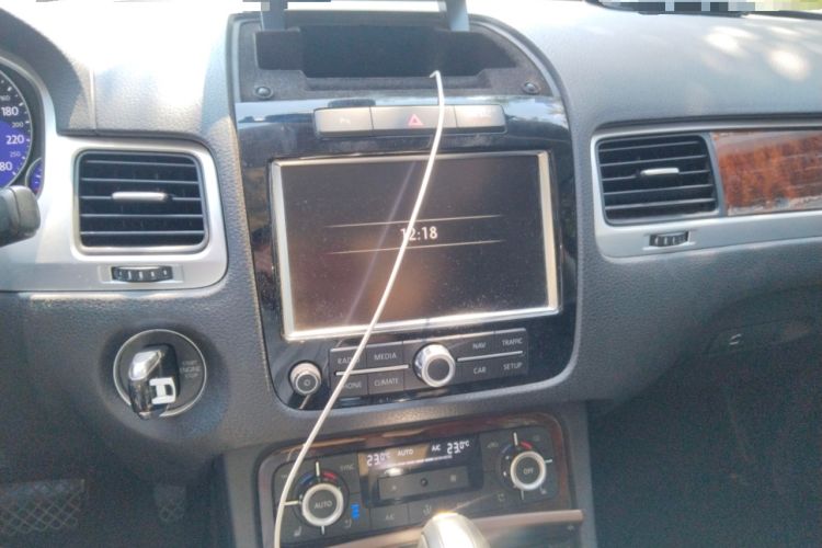 Used Volkswagen Touareg 2014 3.0 TSI New Edition Audio And AC Panel