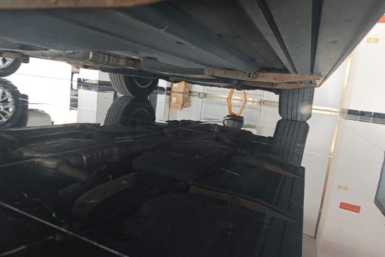 Used Volkswagen Touareg 2014 3.0 TSI New Edition Chassis Front Left