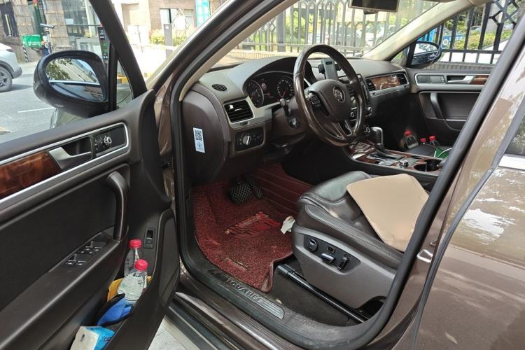 Used Volkswagen Touareg 2014 3.0 TSI New Edition Driver Seat