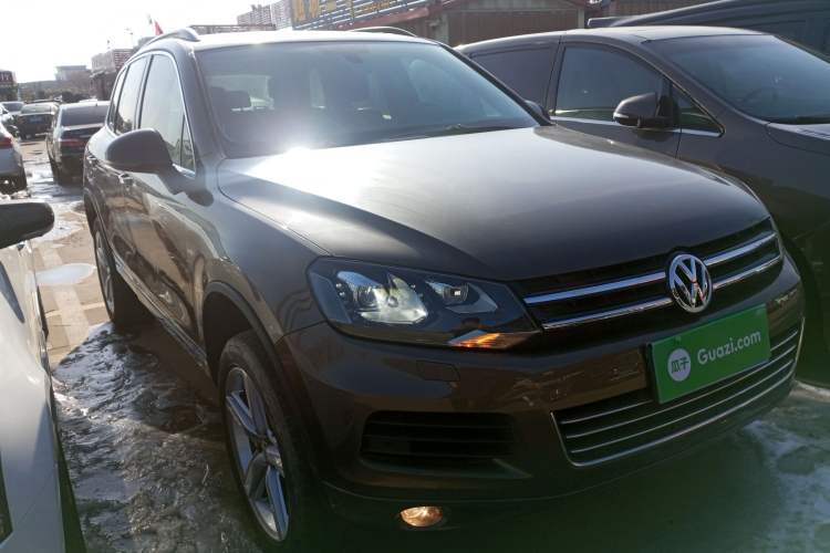 Used Volkswagen Touareg 2014 3.0 TSI New Edition Exterior 2