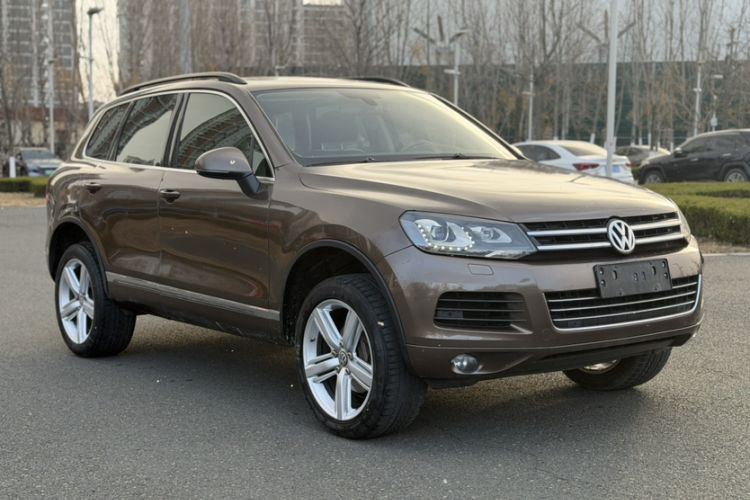 Used Volkswagen Touareg 2014 3.0 TSI New Edition Exterior 2