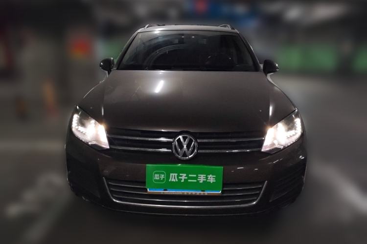Used Volkswagen Touareg 2014 3.0 TSI New Edition Front