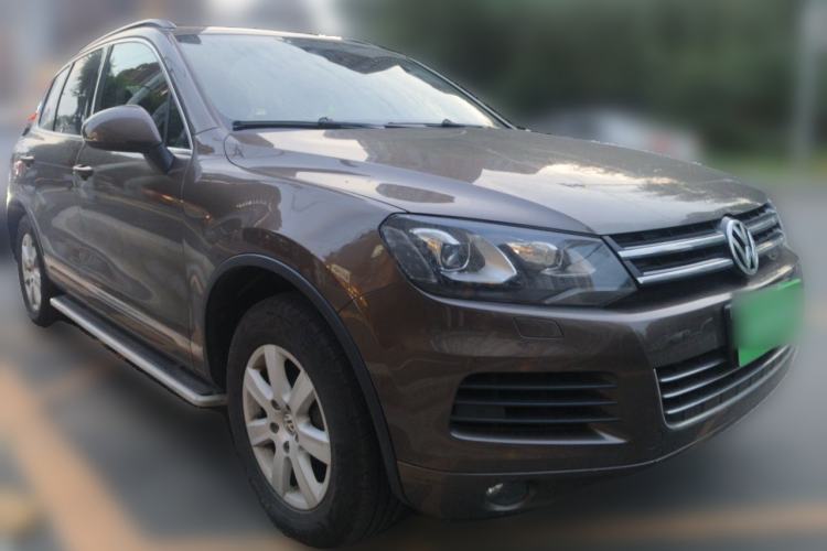 Used Volkswagen Touareg 2014 3.0 TSI New Edition Front Right 45 Deg