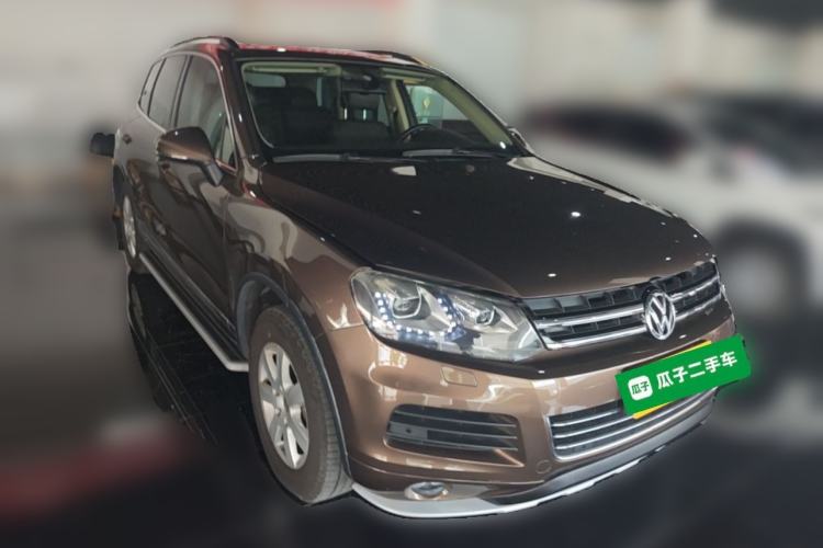 Used Volkswagen Touareg 2014 3.0 TSI New Edition Front Right 45 Deg