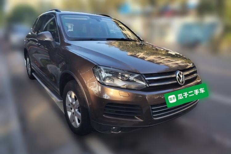 Used Volkswagen Touareg 2014 3.0 TSI New Edition Front Right 45 Deg