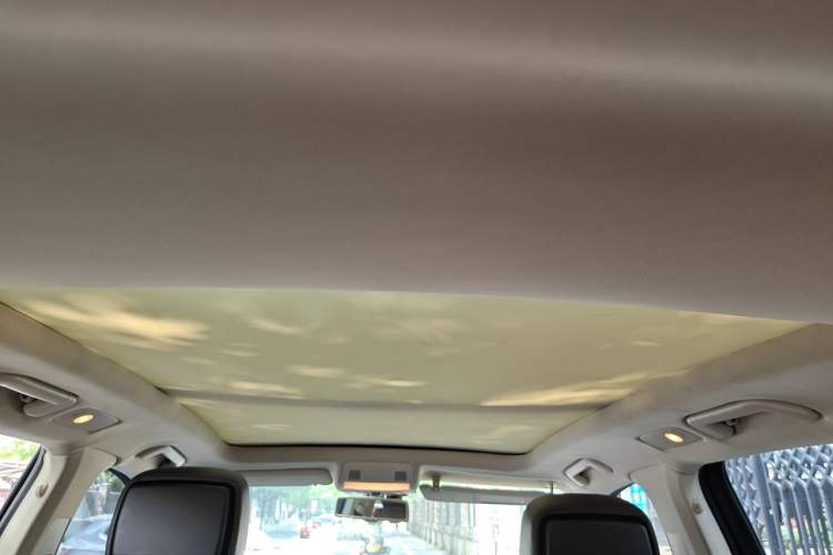Used Volkswagen Touareg 2014 3.0 TSI New Edition Headliner
