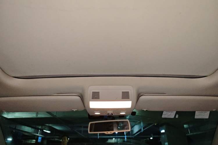 Used Volkswagen Touareg 2014 3.0 TSI New Edition Headliner