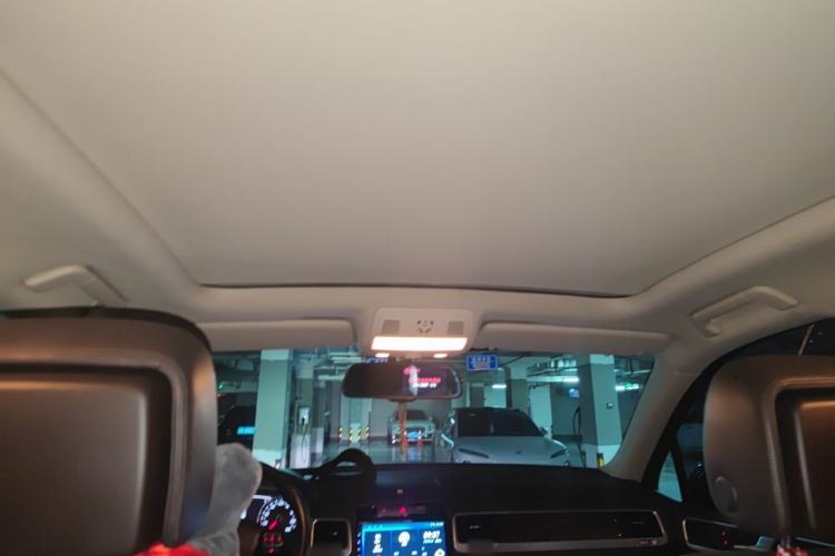 Used Volkswagen Touareg 2014 3.0 TSI New Edition Headliner