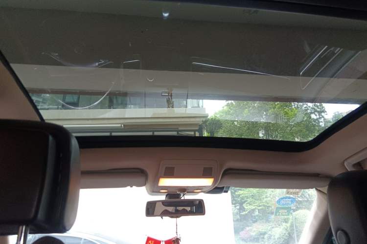 Used Volkswagen Touareg 2014 3.0 TSI New Edition Headliner