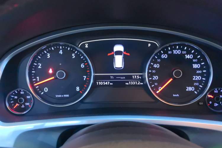 Used Volkswagen Touareg 2014 3.0 TSI New Edition Instrument Cluster