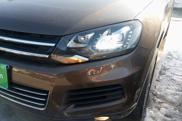 Used Volkswagen Touareg 2014 3.0 TSI New Edition Left Front Headlight