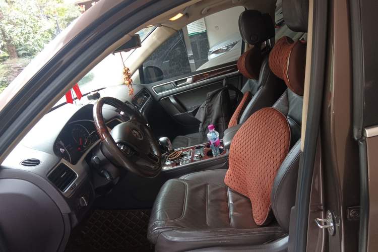 Used Volkswagen Touareg 2014 3.0 TSI New Edition Left Front Seat