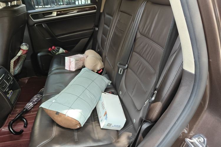 Used Volkswagen Touareg 2014 3.0 TSI New Edition Left Rear Seat