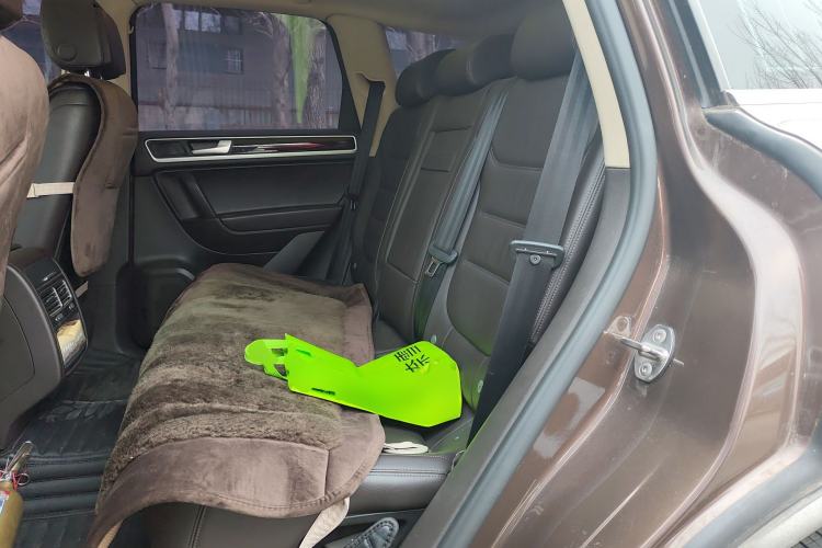 Used Volkswagen Touareg 2014 3.0 TSI New Edition Left Rear Seat