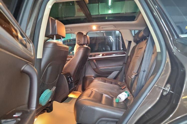 Used Volkswagen Touareg 2014 3.0 TSI New Edition Left Rear Seat