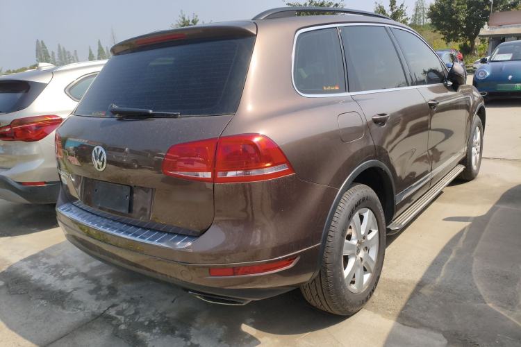 Used Volkswagen Touareg 2014 3.0 TSI New Edition Rear Right 45 Deg