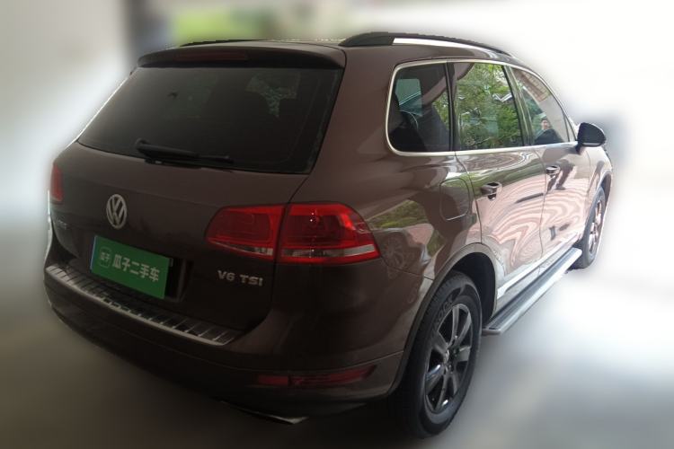 Used Volkswagen Touareg 2014 3.0 TSI New Edition Rear Right 45 Deg