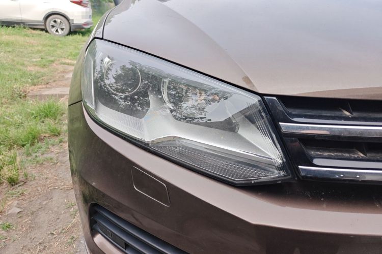 Used Volkswagen Touareg 2014 3.0 TSI New Edition Right Front Headlight