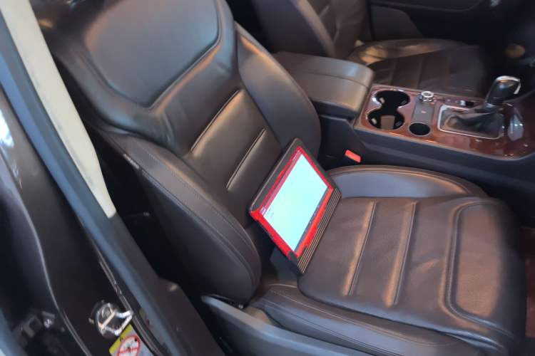Used Volkswagen Touareg 2014 3.0 TSI New Edition Right Front Seat