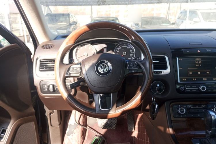 Used Volkswagen Touareg 2014 3.0 TSI New Edition Steering Wheel