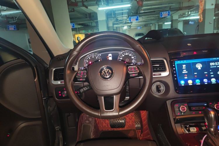 Used Volkswagen Touareg 2014 3.0 TSI New Edition Steering Wheel