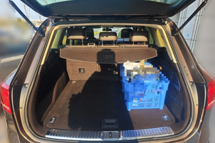 Used Volkswagen Touareg 2014 3.0 TSI New Edition Trunk