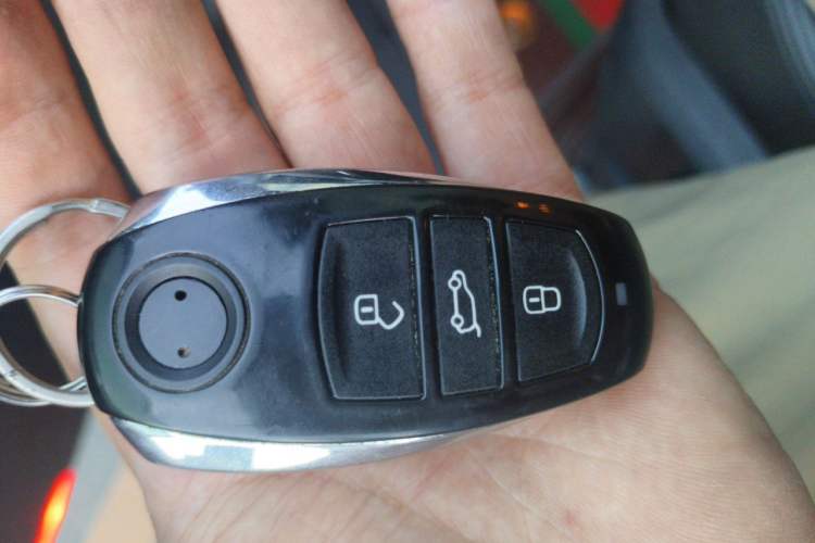 Used Volkswagen Touareg 2014 3.0 TSI New Edition Vehicle Key
