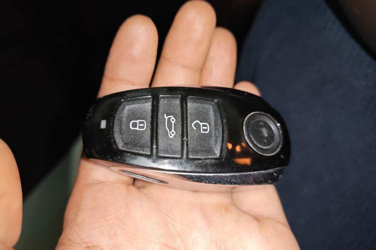 Used Volkswagen Touareg 2014 3.0 TSI New Edition Vehicle Key