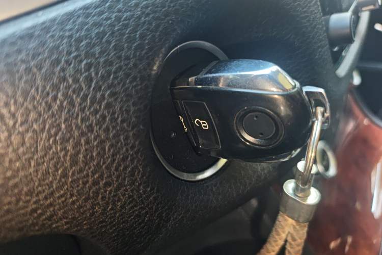 Used Volkswagen Touareg 2014 3.0 TSI New Edition Vehicle Key