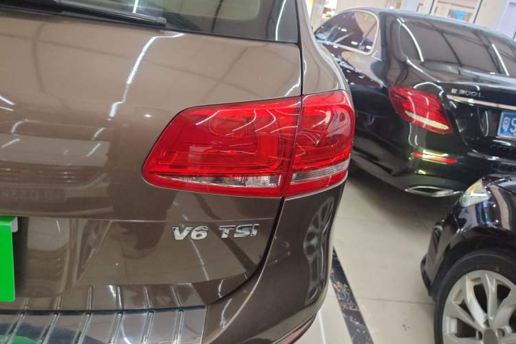 Used Volkswagen Touareg 2014 3.0 TSI New Edition Exterior 6